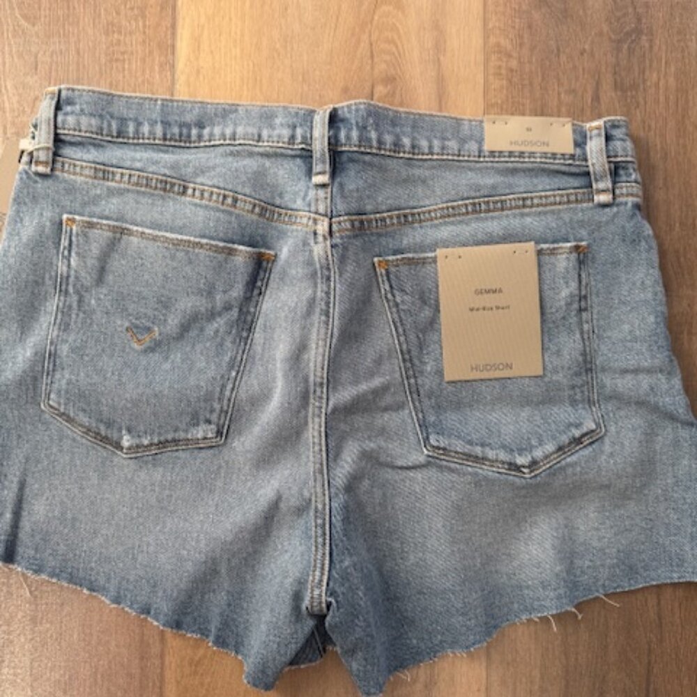 BRAND NEW Hudson Gemma Mid-Rise Shorts Women's 32 Blue Denim